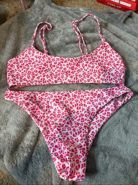 SHEIN White & Hot Pink Leopard Print Bikini Bottom